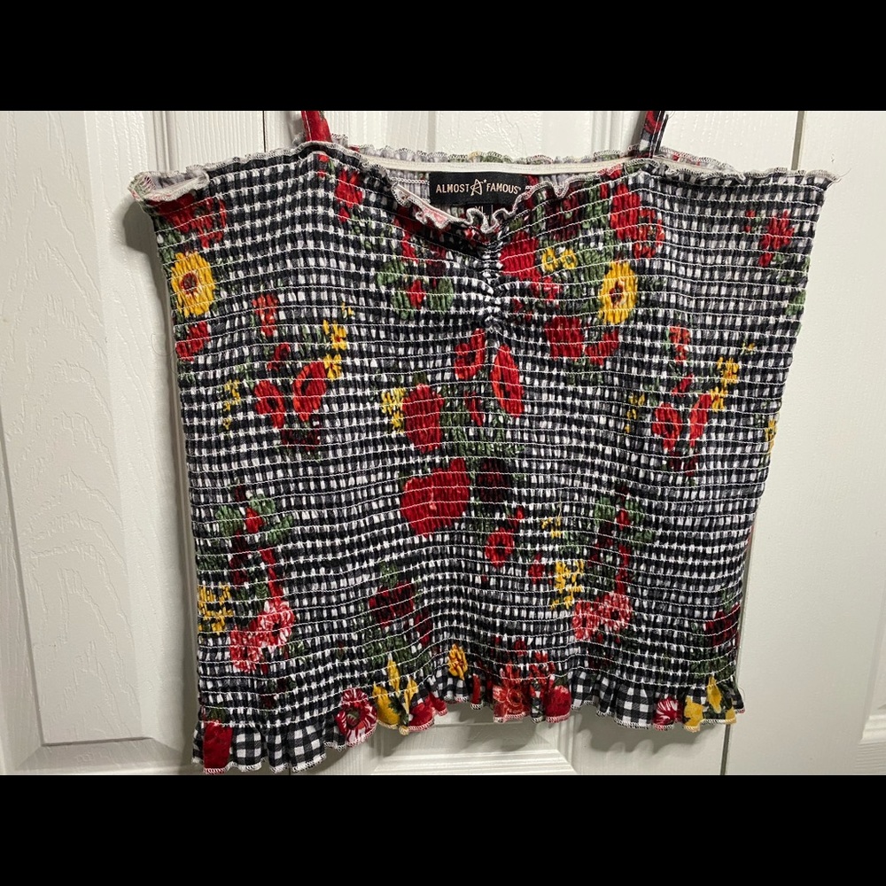 Cropped spaghetti strap shirt
